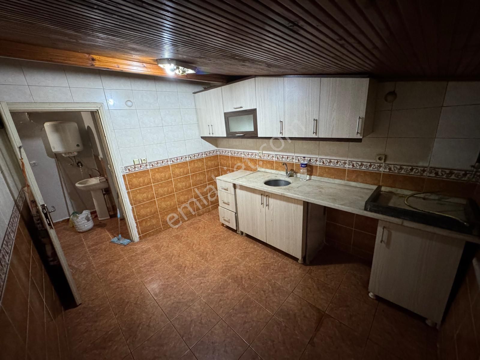 Baykal İnş. Esentepe Mah Kiralık Çatı Katı - Görsel 6