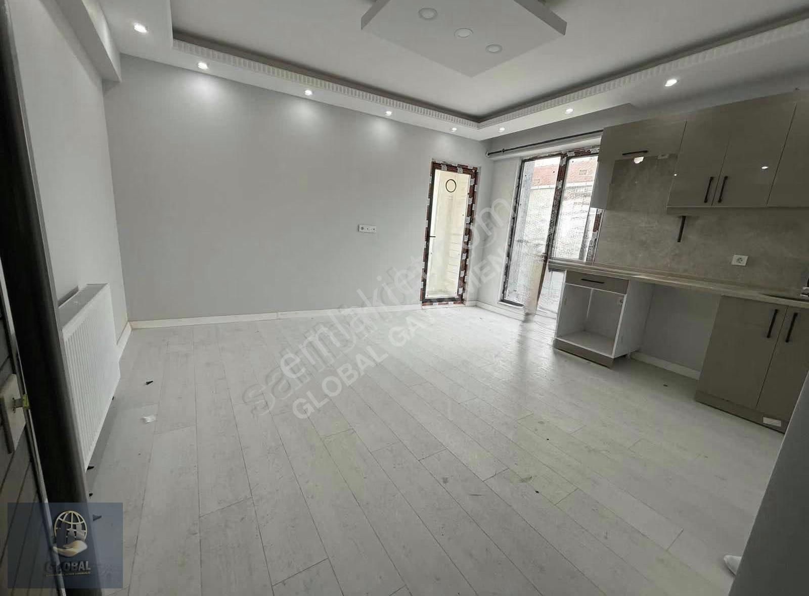 Hatip Mah.cadde Üzeri Sıfır 1+1 Satılık Giyinme Odalı - Görsel 9