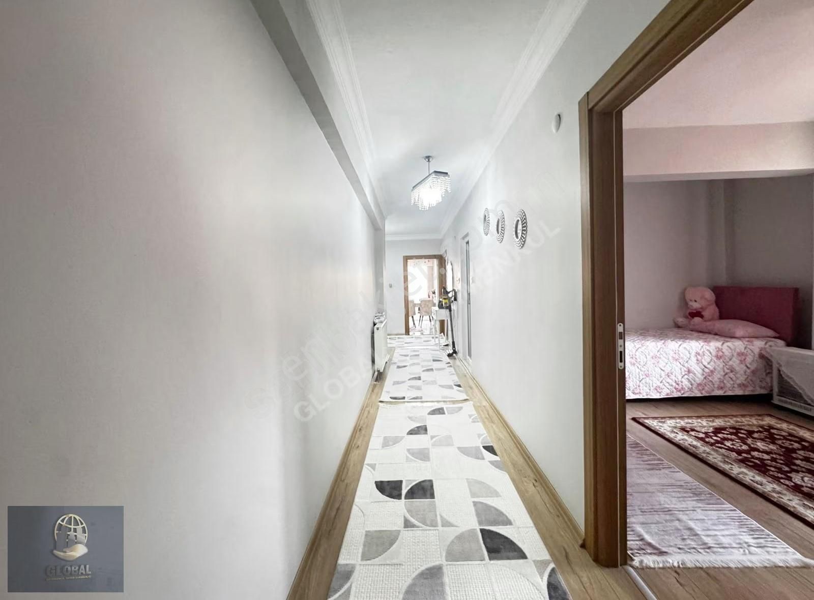 Kemalettin Halktan Yakını Asansörlü Full + Full Yapılı 150m2 2+1 - Görsel 4