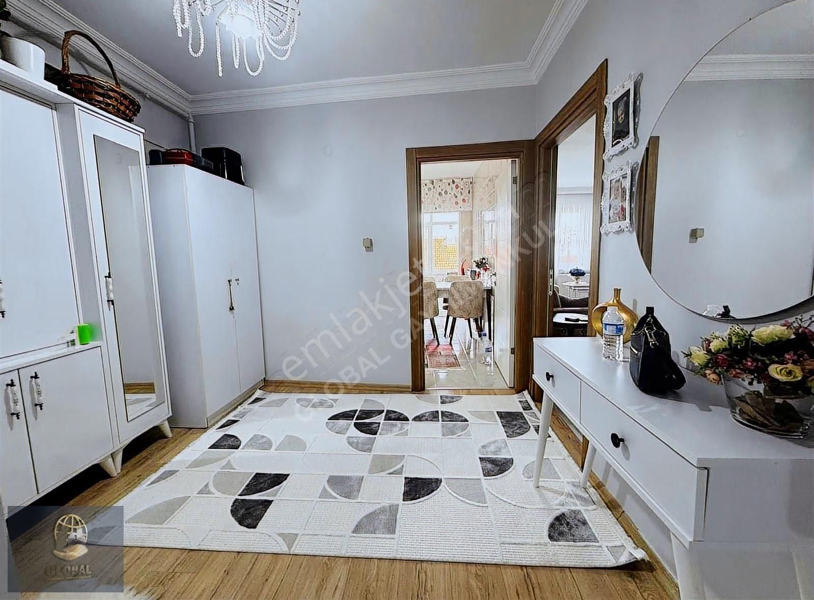 Kemalettin Halktan Yakını Asansörlü Full + Full Yapılı 150m2 2+1 - Görsel 21