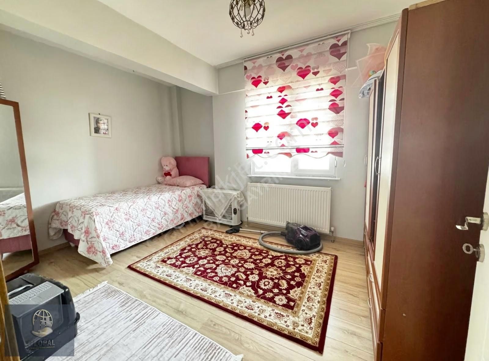 Kemalettin Halktan Yakını Asansörlü Full + Full Yapılı 150m2 2+1 - Görsel 19