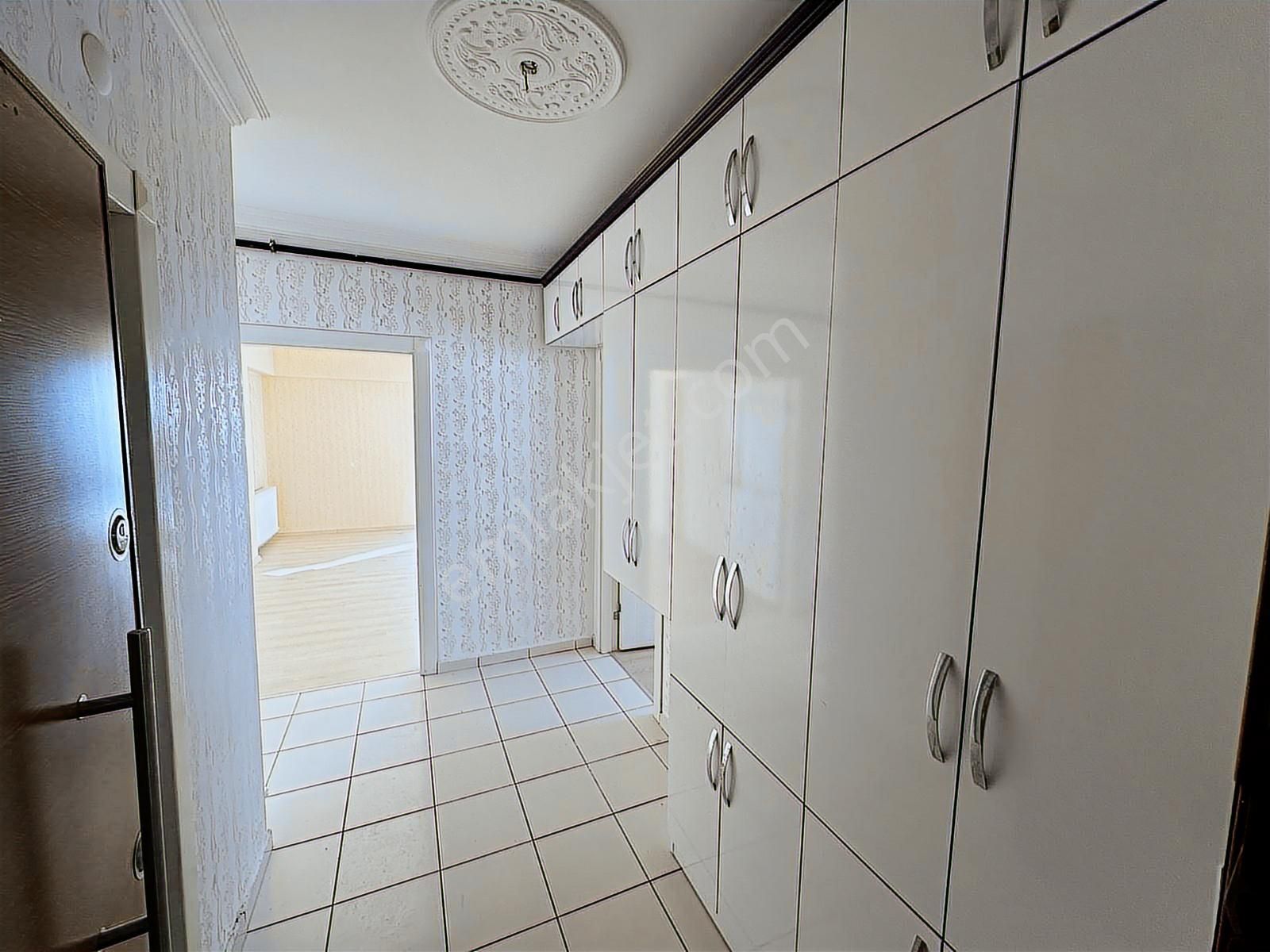 New Kent'den Cadde Üzerinde Mekezi Konumda 3+1 Katta Asansörlü ! - Görsel 12