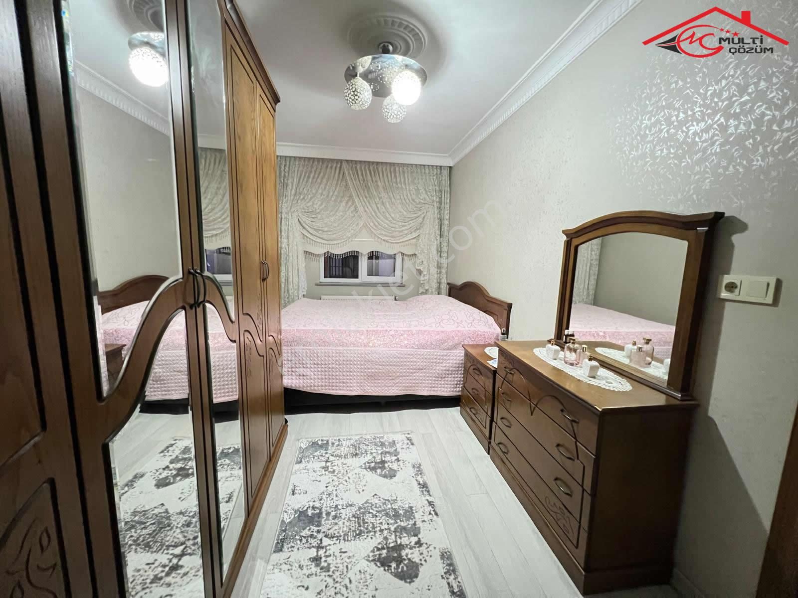 Yenibosna Zafer Mahallesi Satılık 3+1 Daire Metrobüse 5 Dakika Güney Cephe - Görsel 8