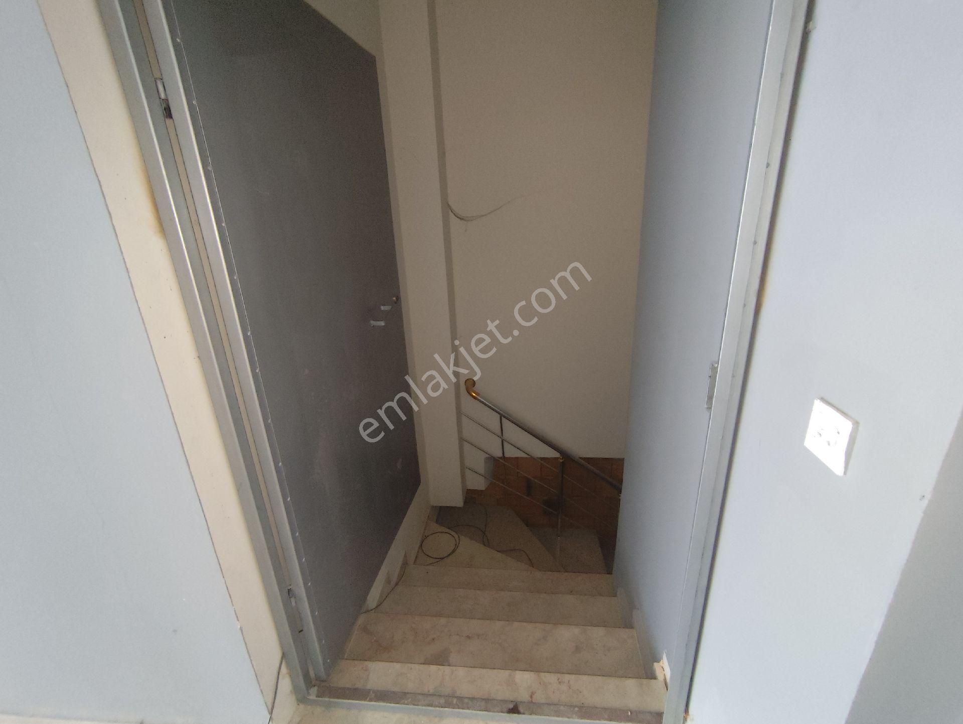 Remax Land'den Cadde Cephe Her Yere Yakın İki Katlı Dükkan - Görsel 16
