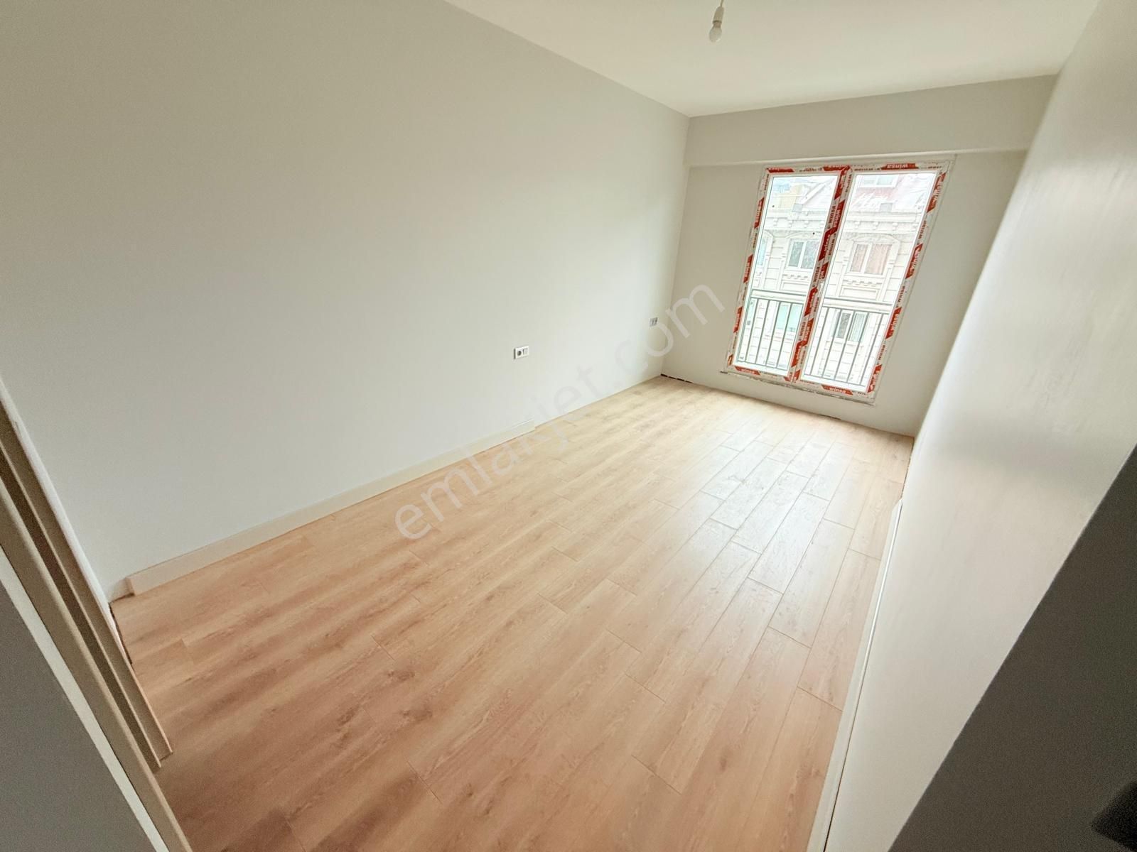 Pusula İnş.tan Ugurmumcu Mah Sitede Lux 120m2 2+1 3kat Daire - Görsel 5