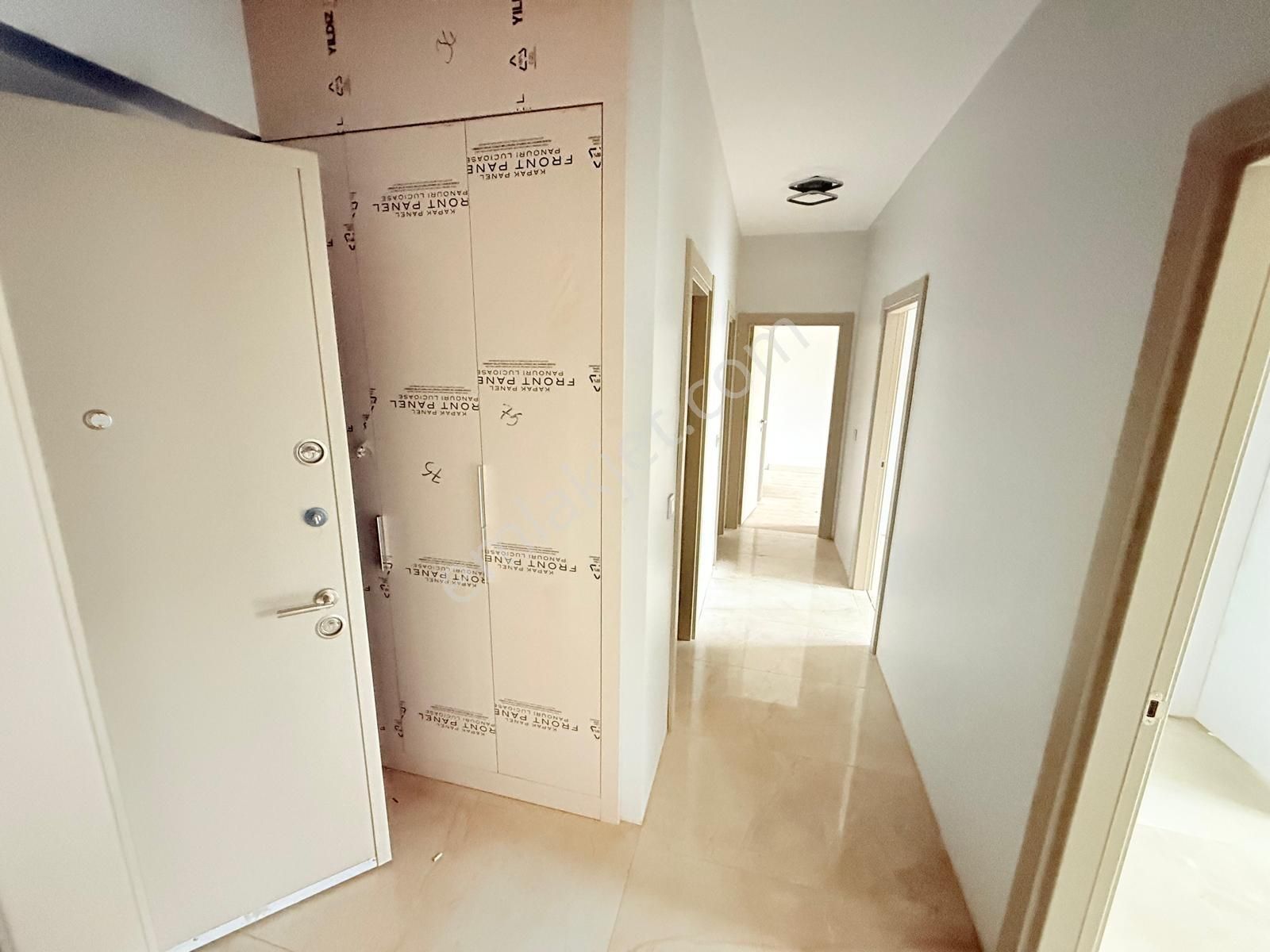 Pusula İnş.tan Ugurmumcu Mah Sitede Lux 120m2 2+1 3kat Daire - Görsel 4