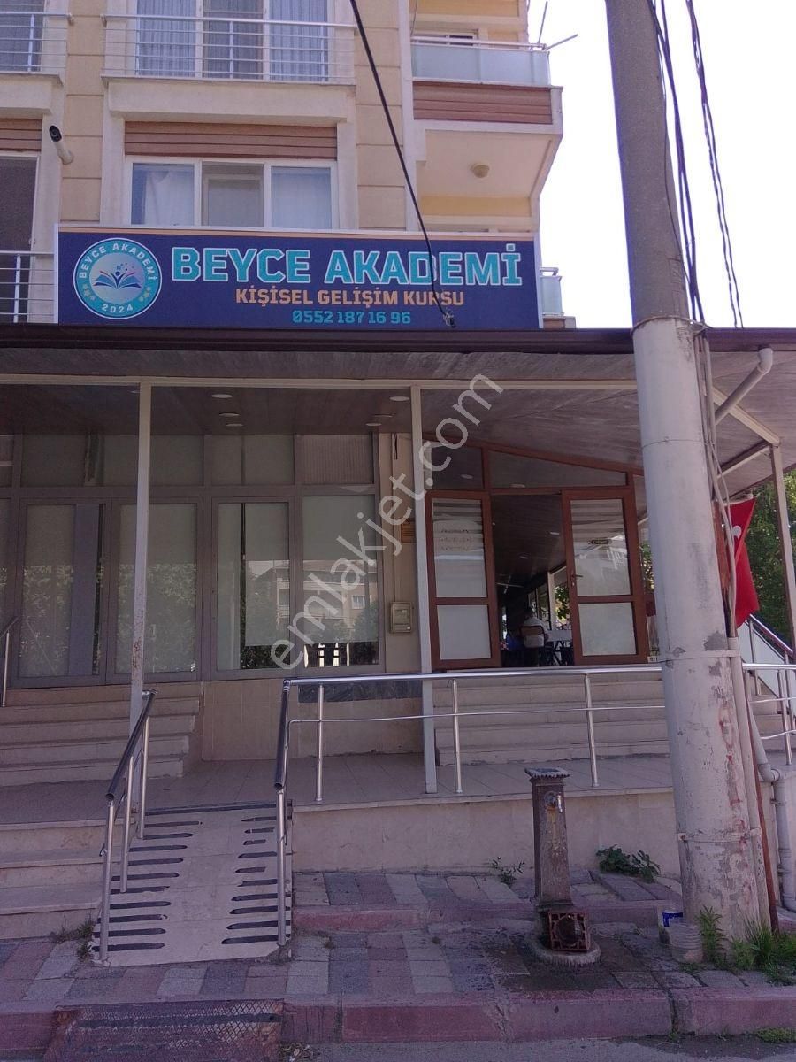 Orhaneli De Satılık 2 Adet İşyeri