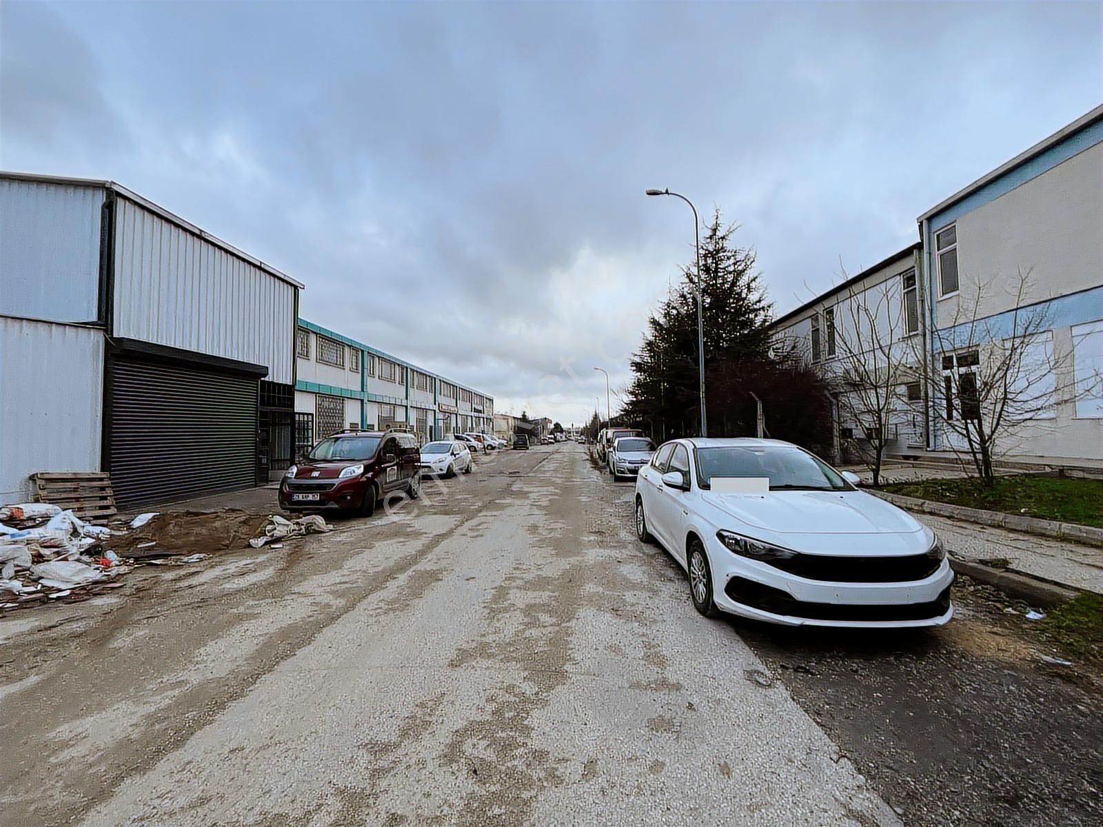 Bess'den Emko Sanayi Sitesi'nde 880m2 Satılık İşyeri - Görsel 6