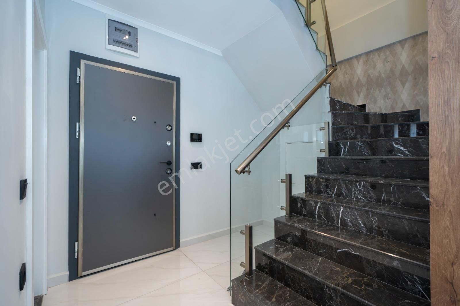 Deniz Yakınında Lüks Dubleks Penthouse - Görsel 18