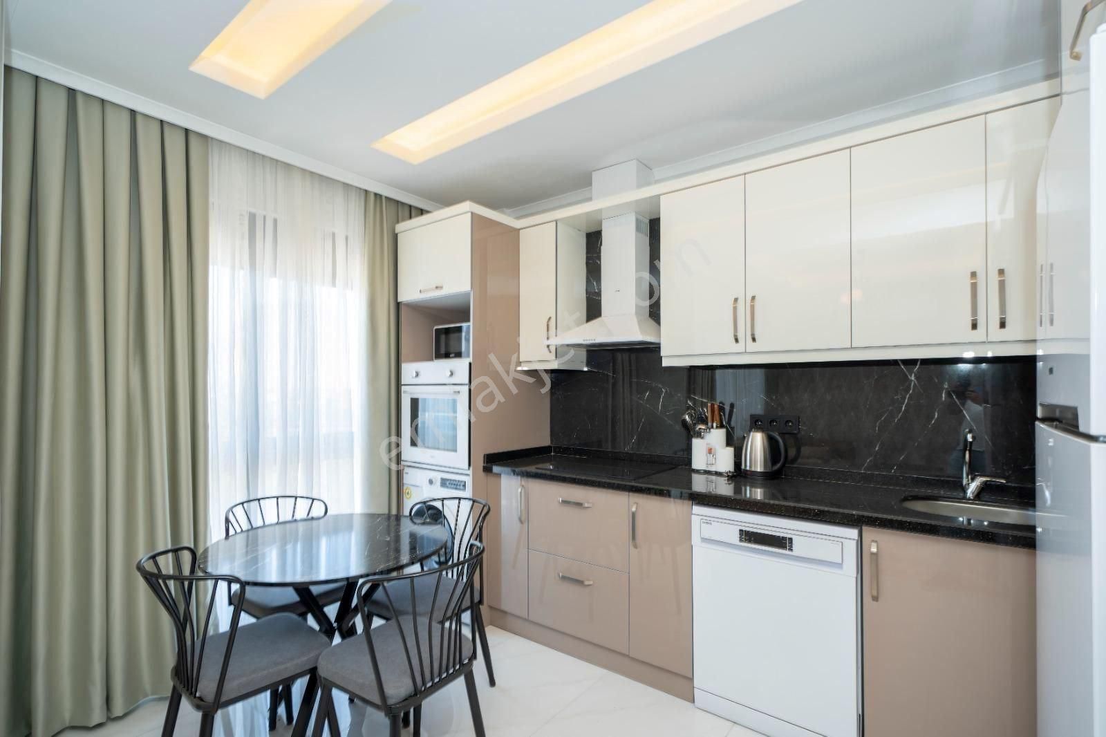 Deniz Yakınında Lüks Dubleks Penthouse - Görsel 17