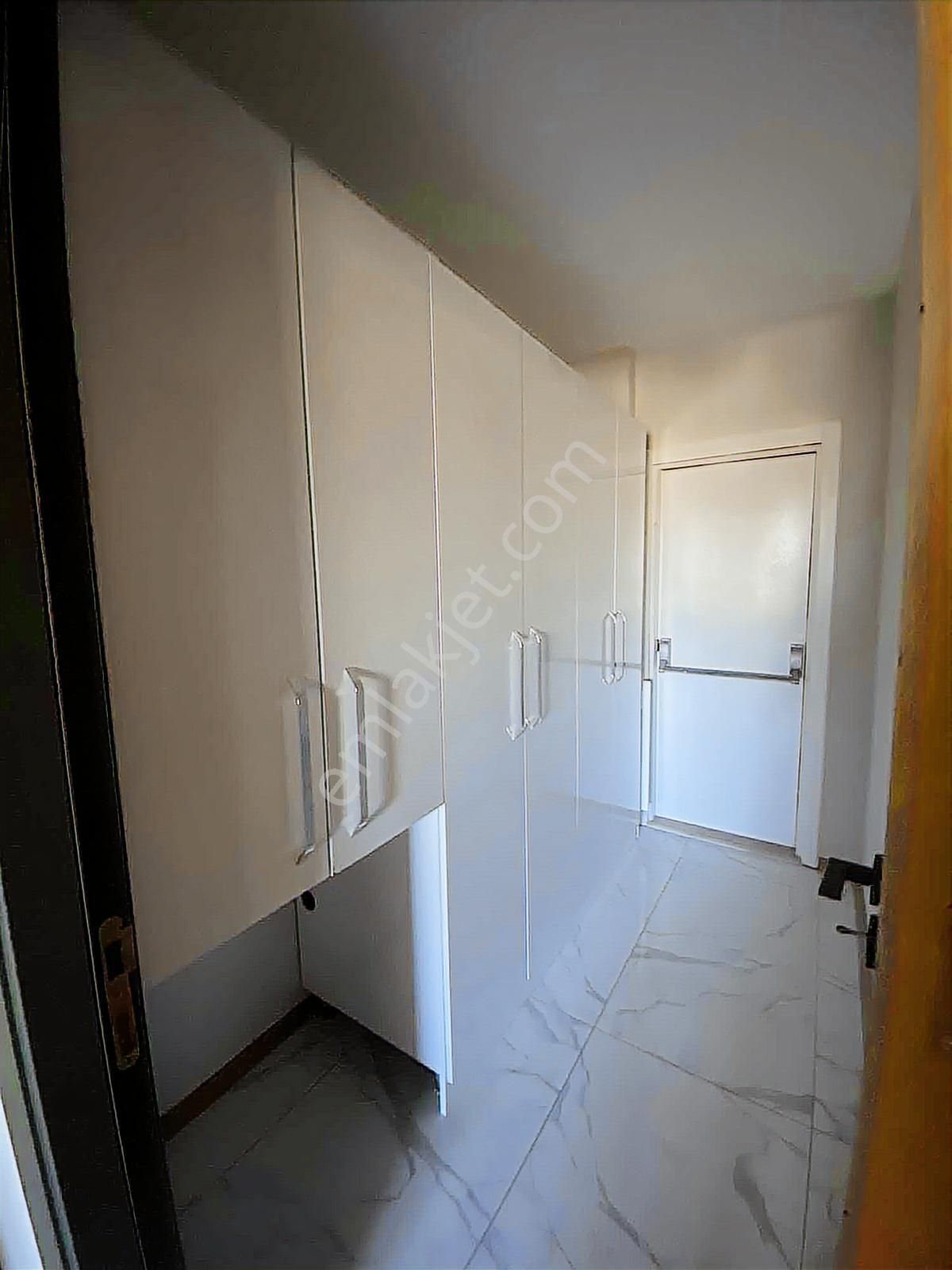 Gürselpaşada Havuzlu Sitede 220 M² 4+1 Lüks Daire - Görsel 9
