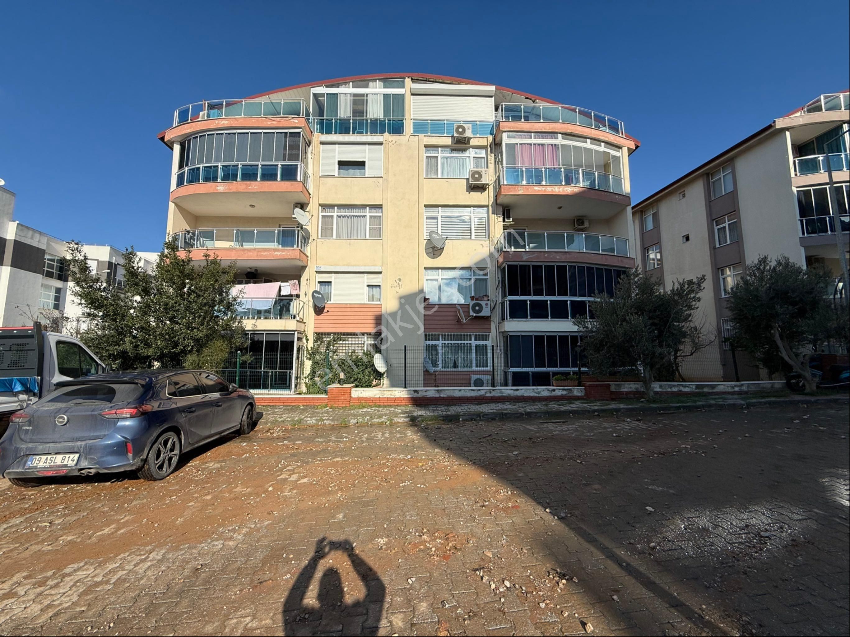 3+1 Atakat Deniz Manzaralı Merkezi Konumda