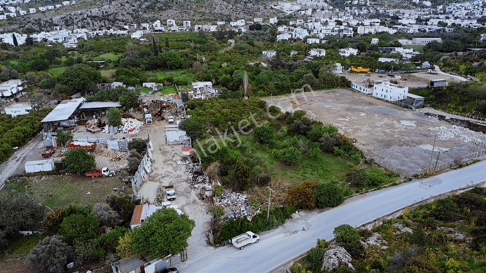 Bodrum Gündoğan Ana Yola Sıfır Tarla