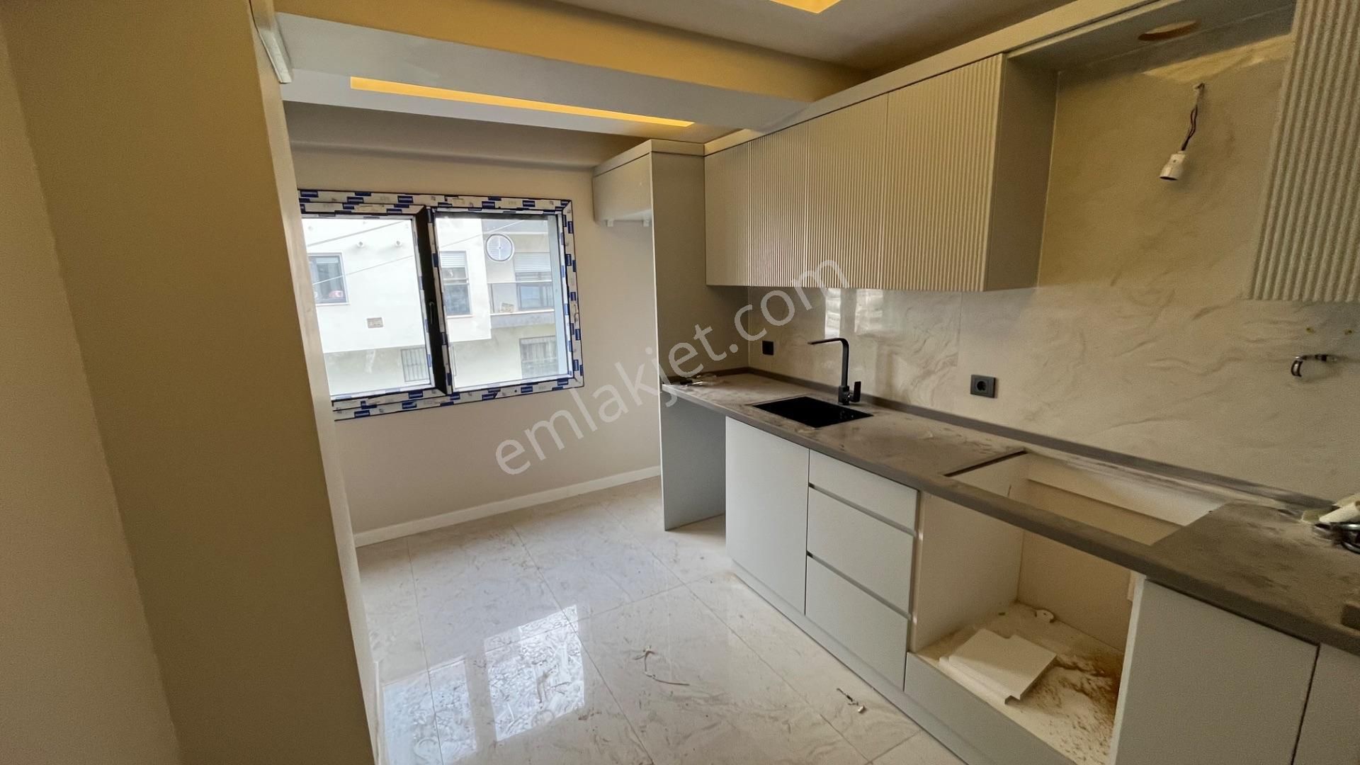 İzmir, Muammer Akar'da Düz Ayak, Ara Kat Sıfır Daire - Görsel 4