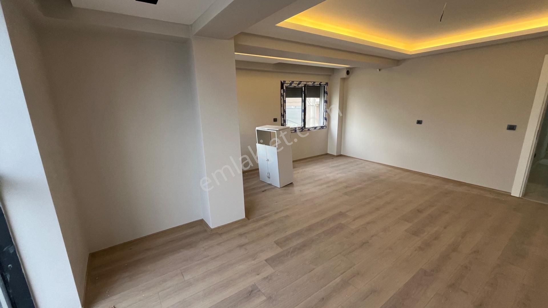 İzmir, Muammer Akar'da Düz Ayak, Ara Kat Sıfır Daire - Görsel 3