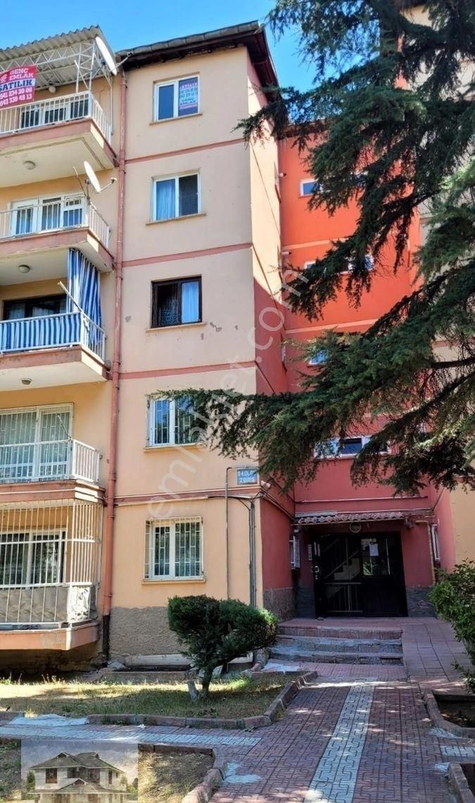 Genç Emlaktan Örnek Mahallesinin En Nezih Apartmanında 2+1 Kiralık - Görsel 10