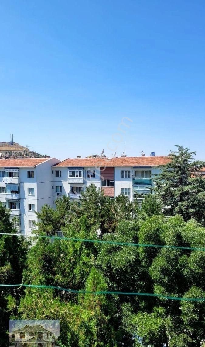 Genç Emlaktan Örnek Mahallesinin En Nezih Apartmanında 2+1 Kiralık - Görsel 23