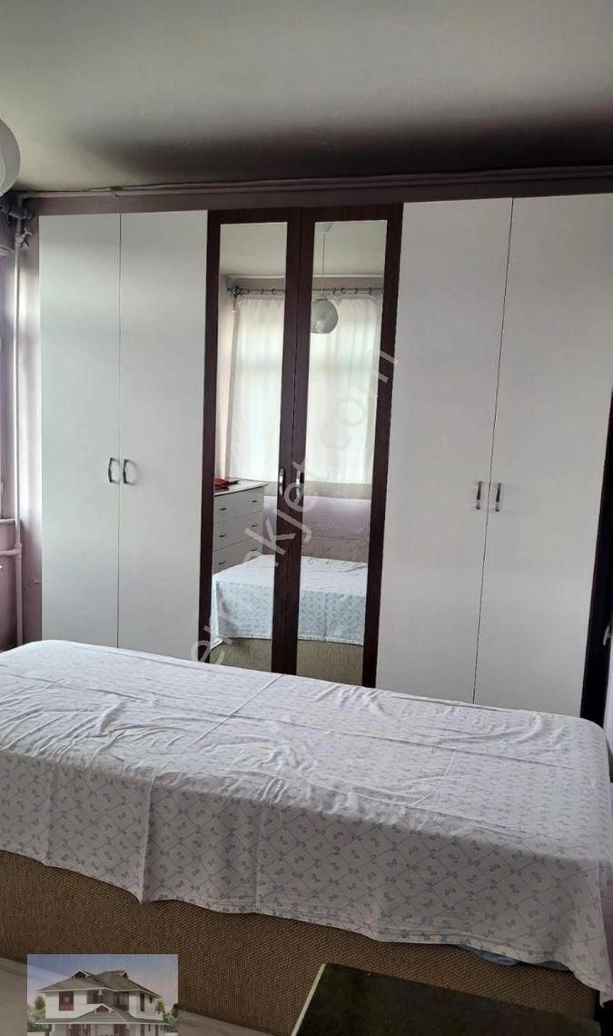 Genç Emlaktan Örnek Mahallesinin En Nezih Sitesinde 9.katta Full Yapılı Satılık Daire - Görsel 22