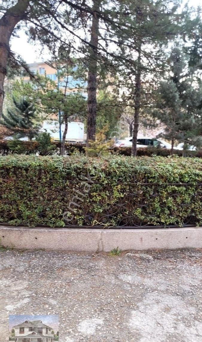 Genç Emlaktan Örnek Mahallesinin En Nezih Sitesinde 9.katta Full Yapılı Satılık Daire - Görsel 7