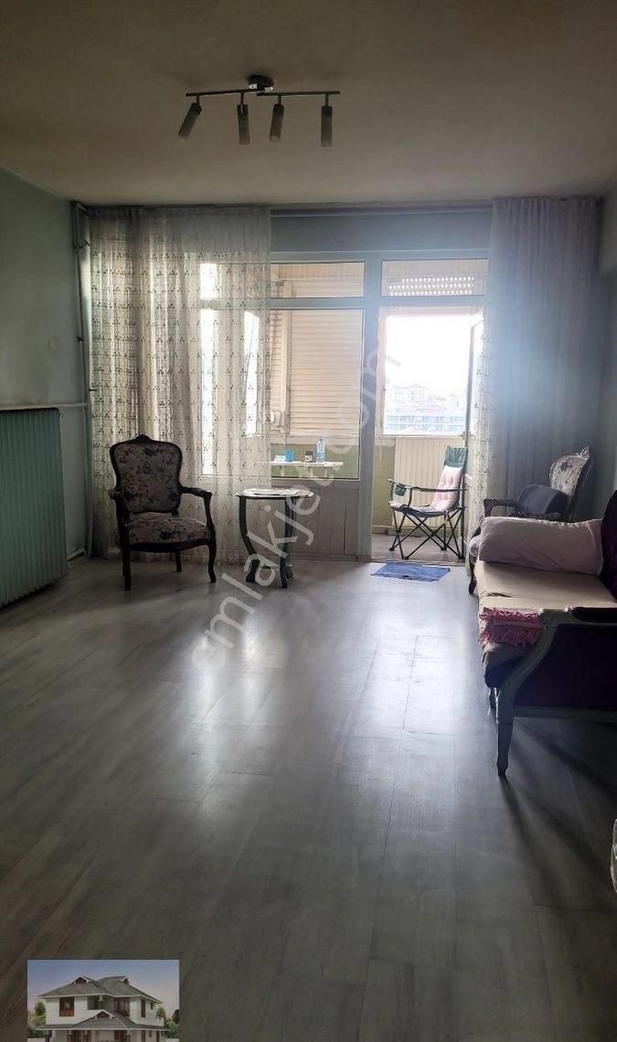 Genç Emlaktan Örnek Mahallesinin En Nezih Sitesinde 9.katta Full Yapılı Satılık Daire - Görsel 25