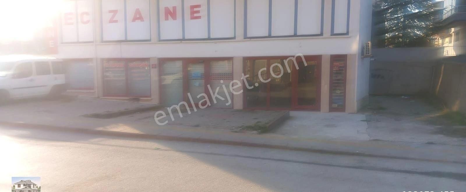 Genç Emlaktan Karapürçekte Satılık Dükkan - Görsel 3