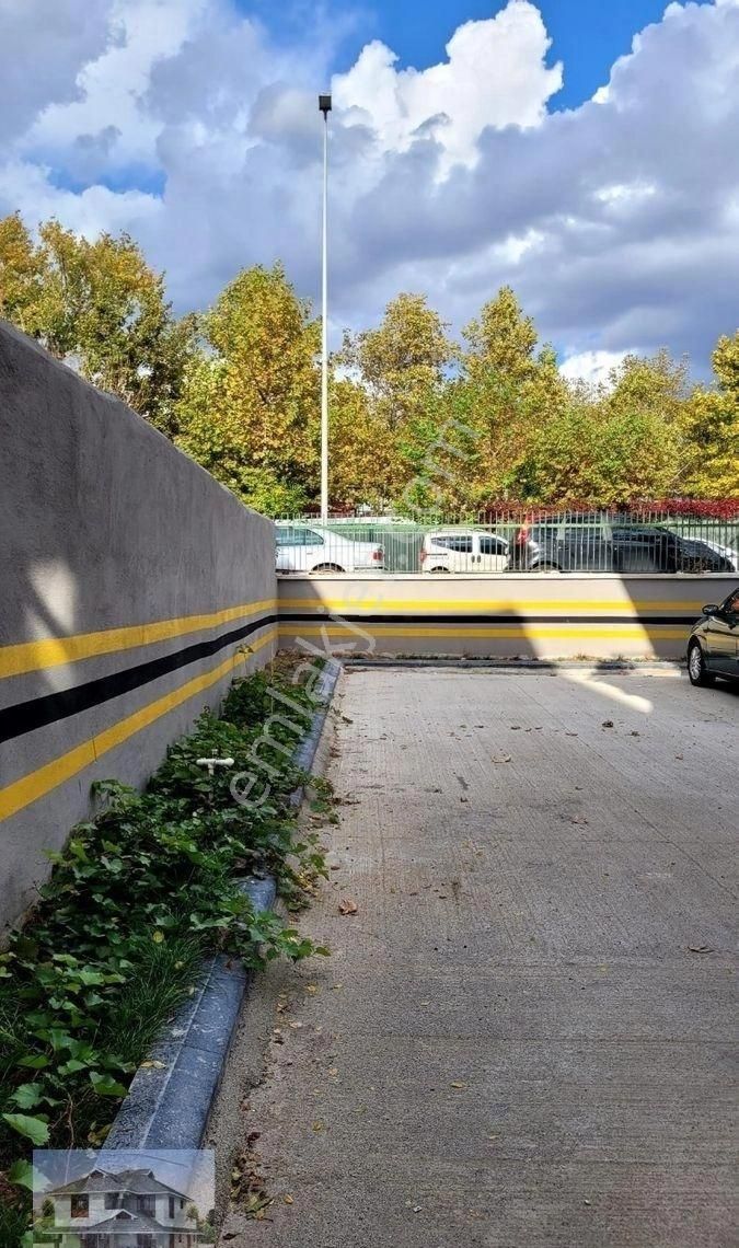 Genç Emlaktan Aydınlıkevlerde Yeni Binada 3+1 Satılık Daire - Görsel 23