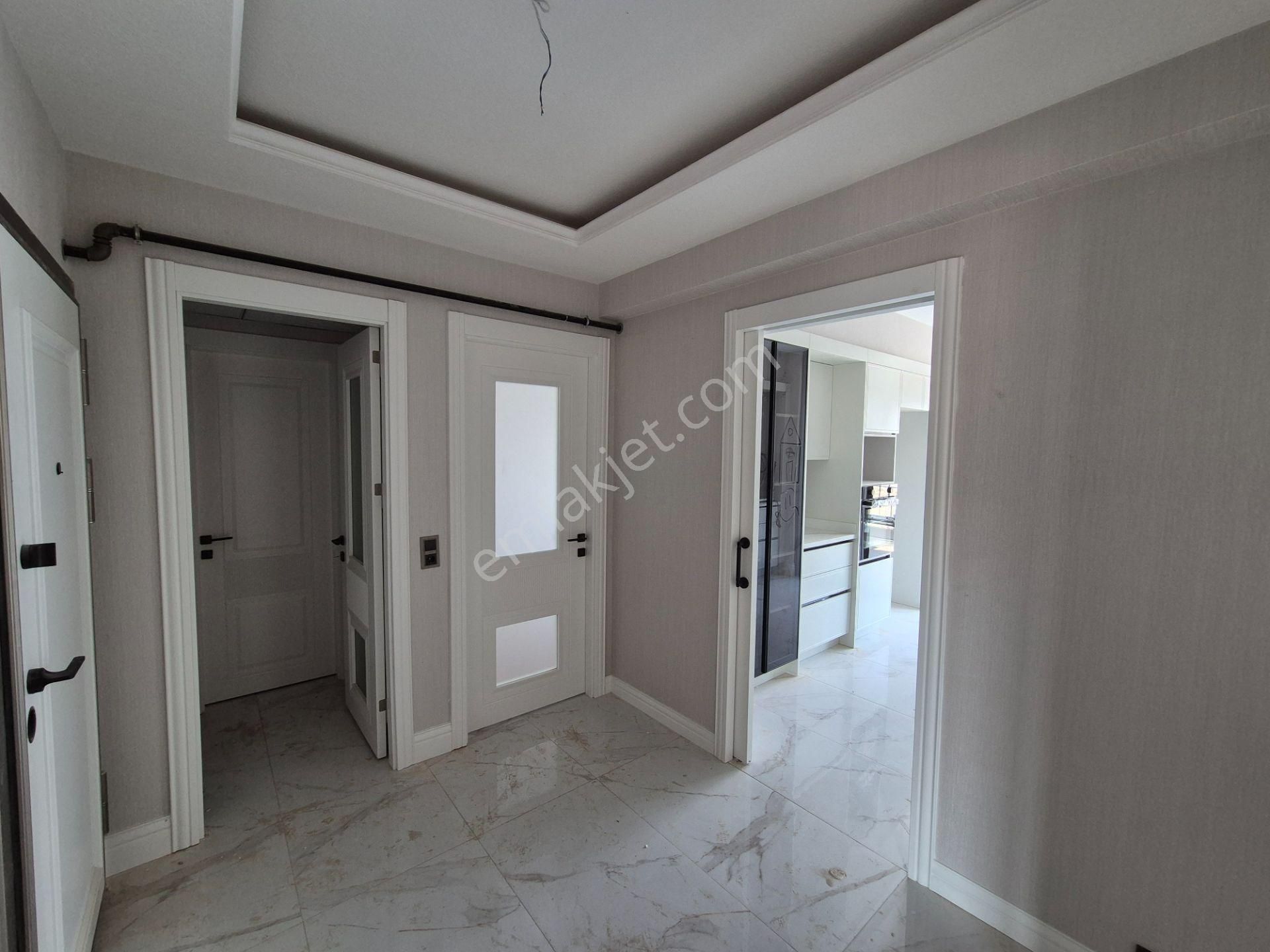 Yüksek Kredi İmkanlı Yemek Odalı İç Mimarı Tasarımlı Site İçi 3+1 Kilerli Ultra Lüks Daireler - Görsel 41