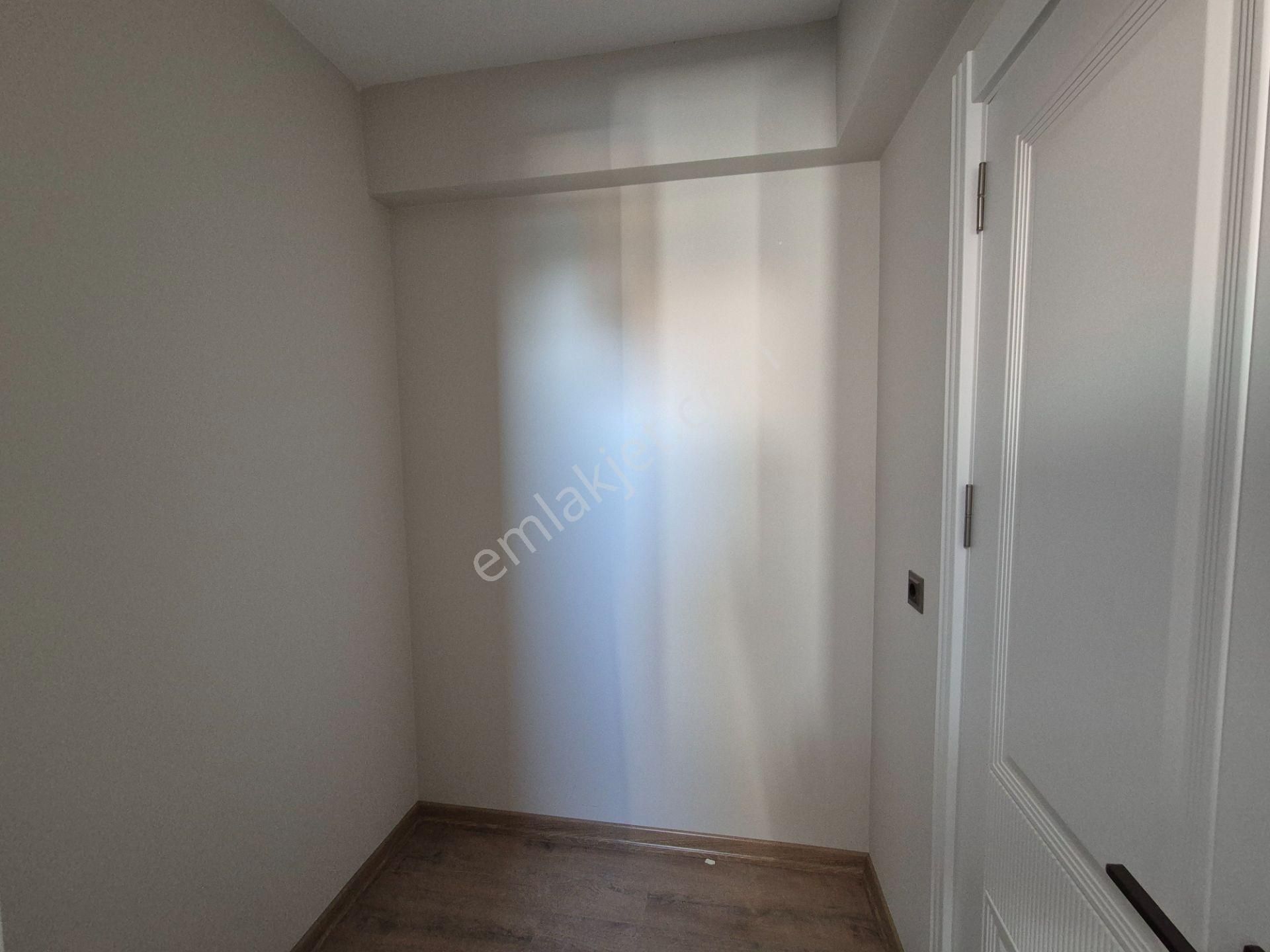 Yüksek Kredi İmkanlı Yemek Odalı İç Mimarı Tasarımlı Site İçi 3+1 Kilerli Ultra Lüks Daireler - Görsel 31