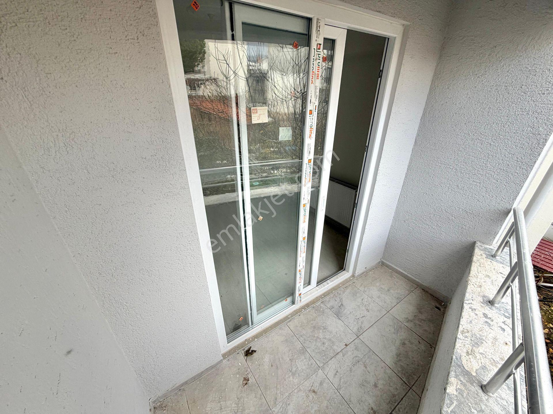 Home And Car'dan Edremite Ayrı Mutfaklı Önü Açık 2+1 Sıfır Daire - Görsel 17