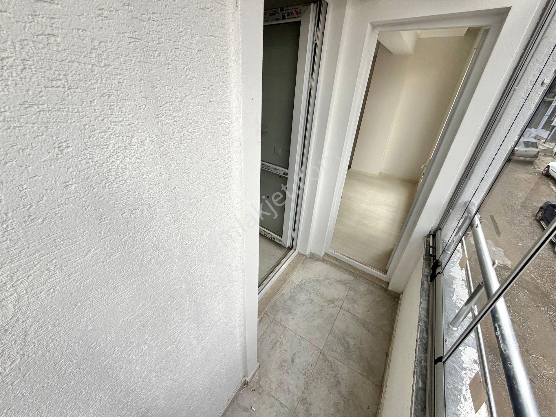 Home And Car'dan Edremite Ayrı Mutfaklı Önü Açık 2+1 Sıfır Daire - Görsel 18