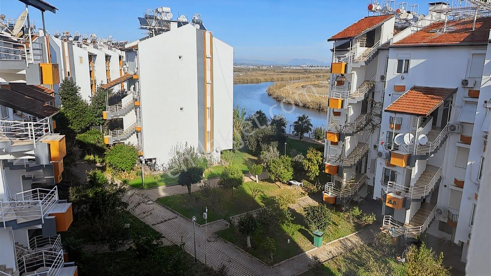 Kundu'nun En Prestijli Sitesinde 2+1 Satılık Dubleks