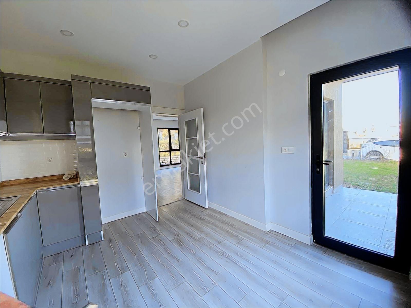 Tekirdağ Çorlu Yenice Trakpark Sitesinde 3.5+1 Kiralık Villa - Görsel 26