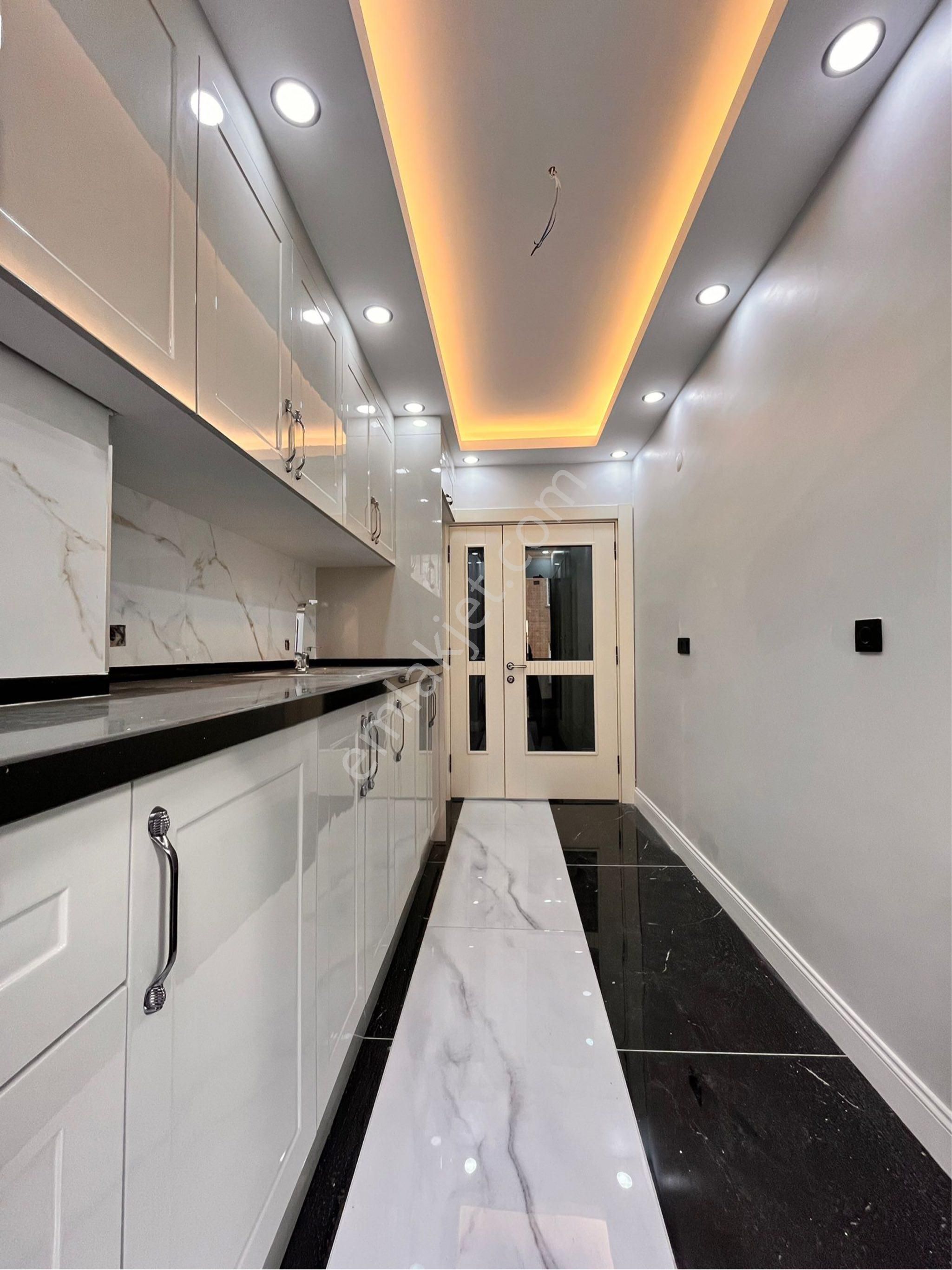 Bu İlanda Her Şey Doğru - Görsel 16