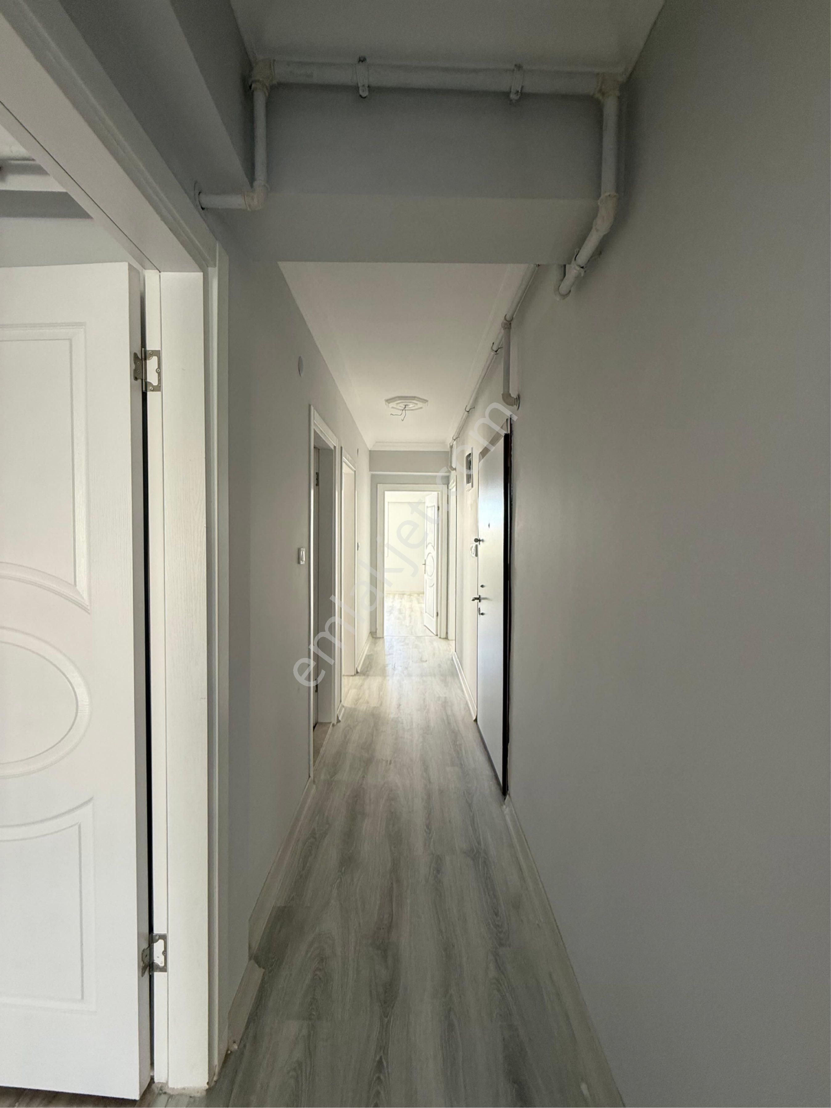 Seferihisar Gözler Cad Yakını Kapalı Mutfak Satılık 3+1 Daire - Görsel 4