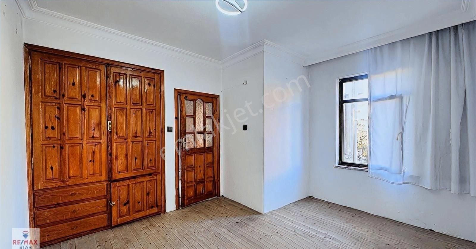 Aşağıpazarcı Mah. De Kıralık Ara Kat 2+1 Daıre - Görsel 4