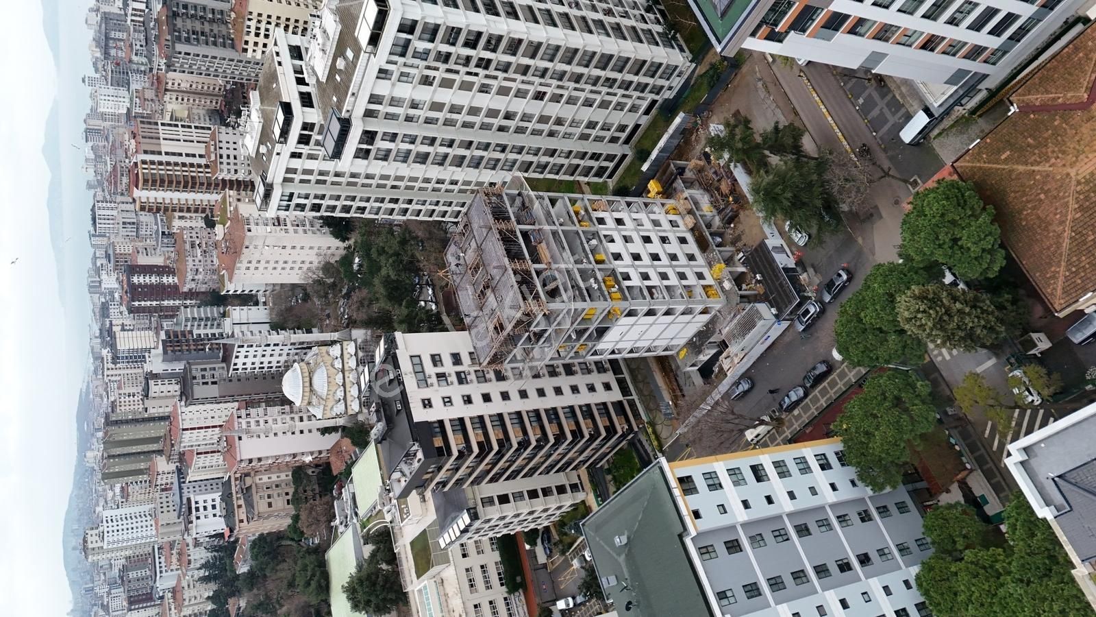 Erenköy Kazasker'de Yatırım Değeri Yüksek 2+1 Loft Daire