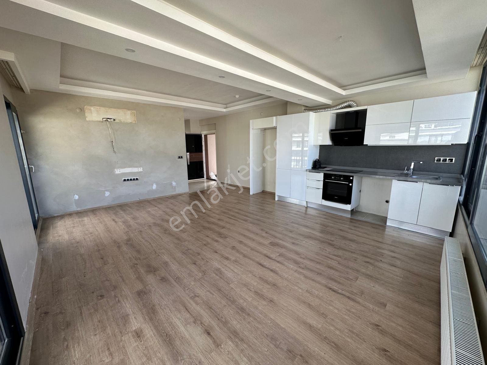 Bornova Avcılar Prestijde Kiracısız 3+1 Havuz Cepheli Satılık - Görsel 25