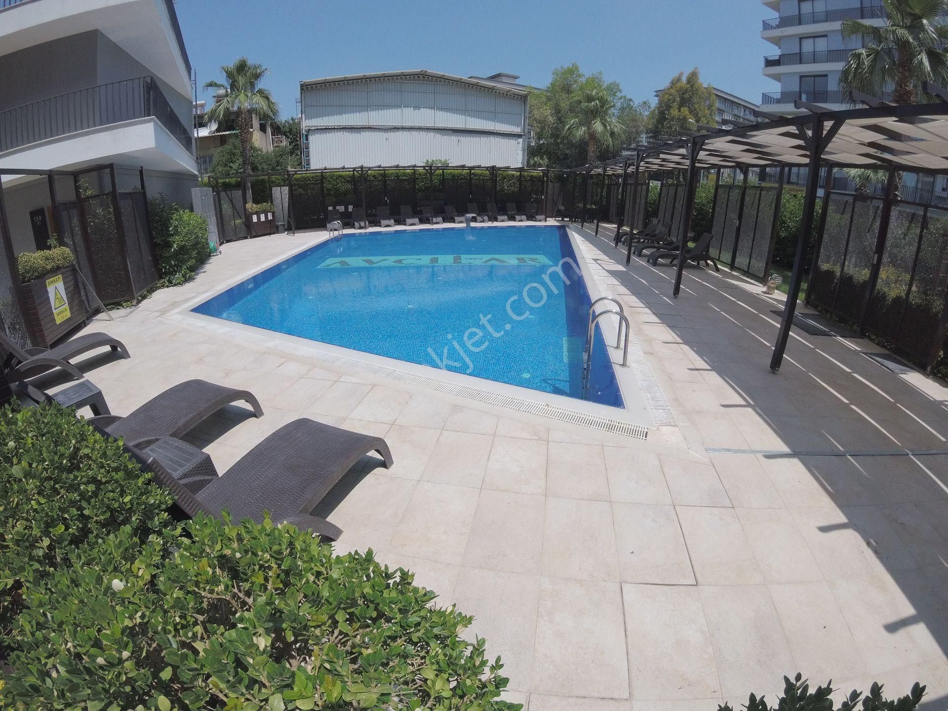 Bornova Avcılar Prestijde Kiracısız 3+1 Havuz Cepheli Satılık - Görsel 10