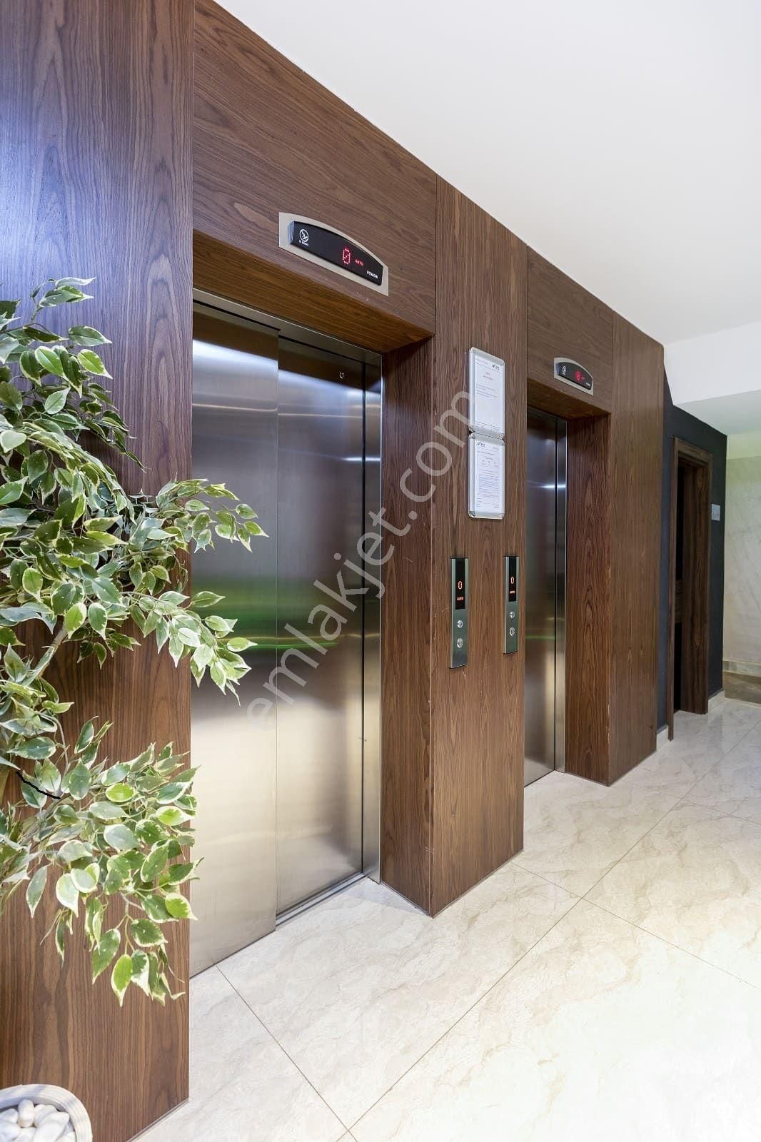 Bornova Avcılar Prestijde Kiracısız 3+1 Havuz Cepheli Satılık - Görsel 19