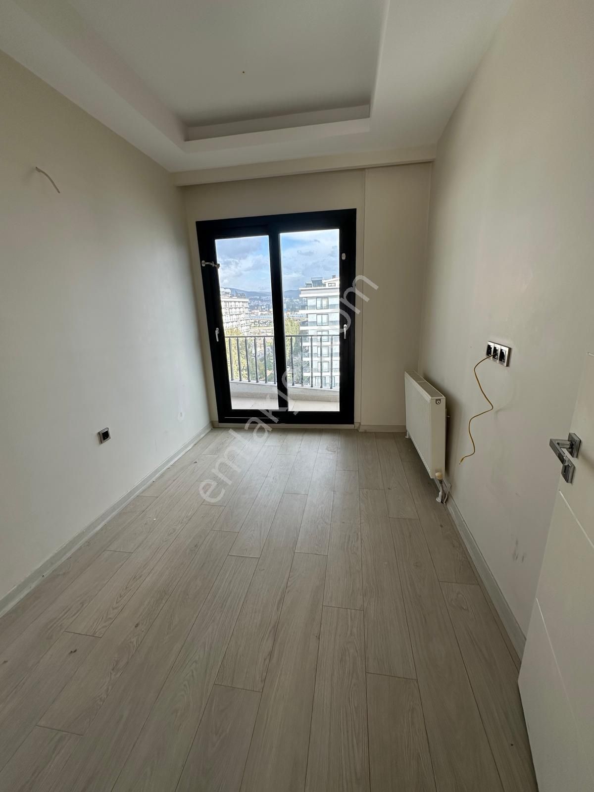 Bornova Avcılar Prestijde Kiracısız 3+1 Havuz Cepheli Satılık - Görsel 21