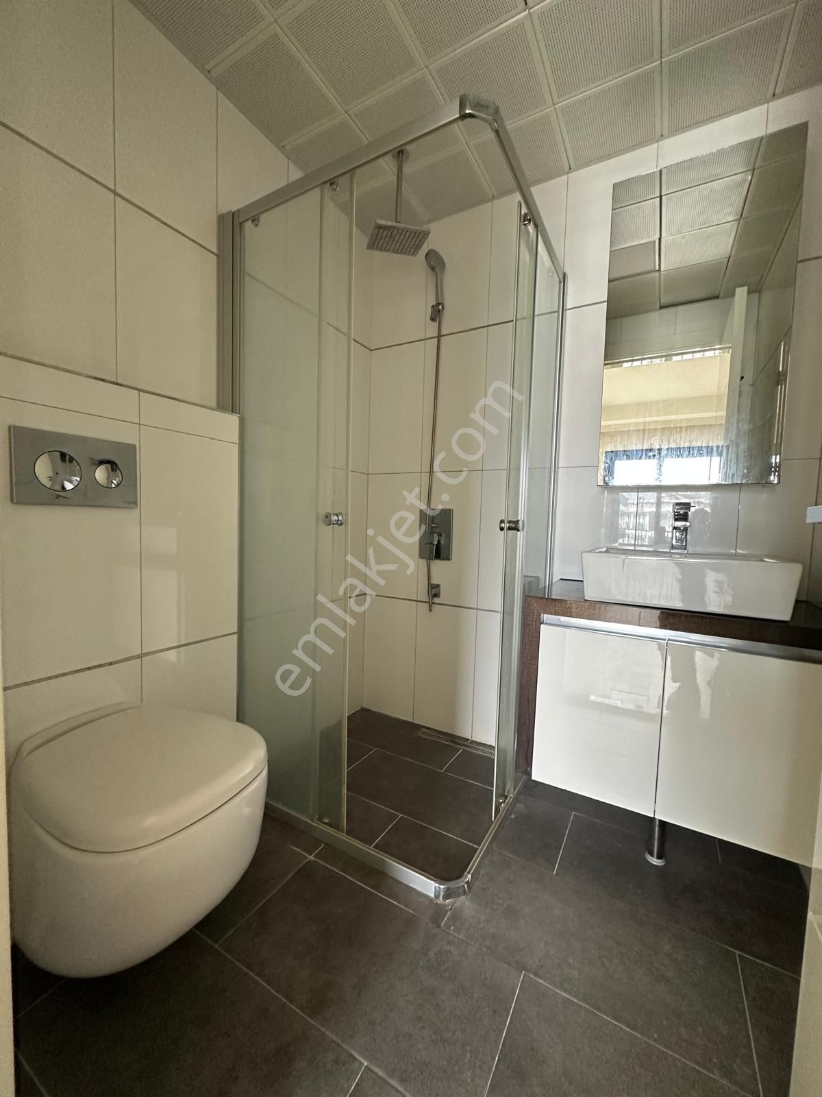 Bornova Avcılar Prestijde Kiracısız 3+1 Havuz Cepheli Satılık - Görsel 32