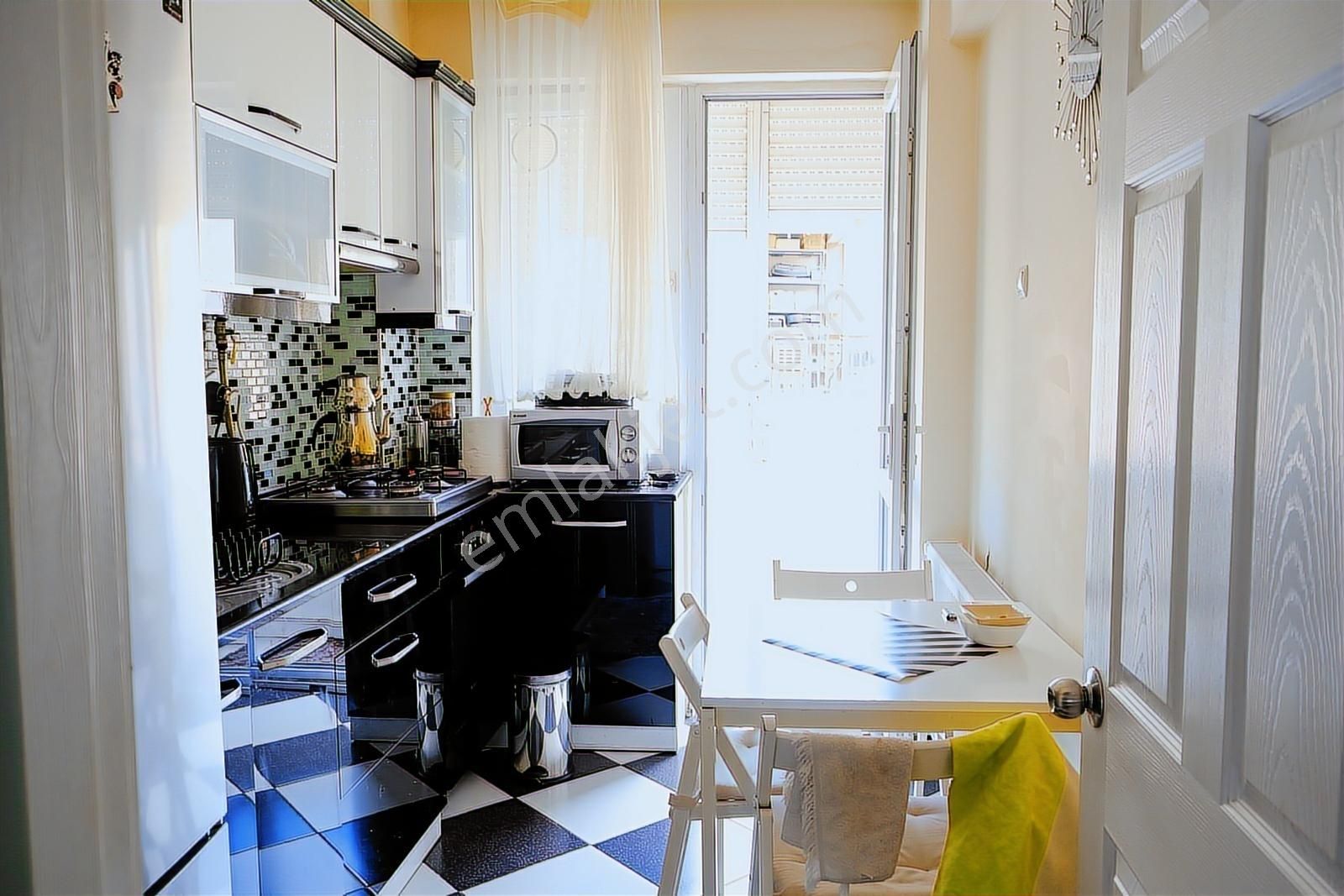 Karşıyaka Girne Caddesi 3+1 Satılık Daire - Görsel 20