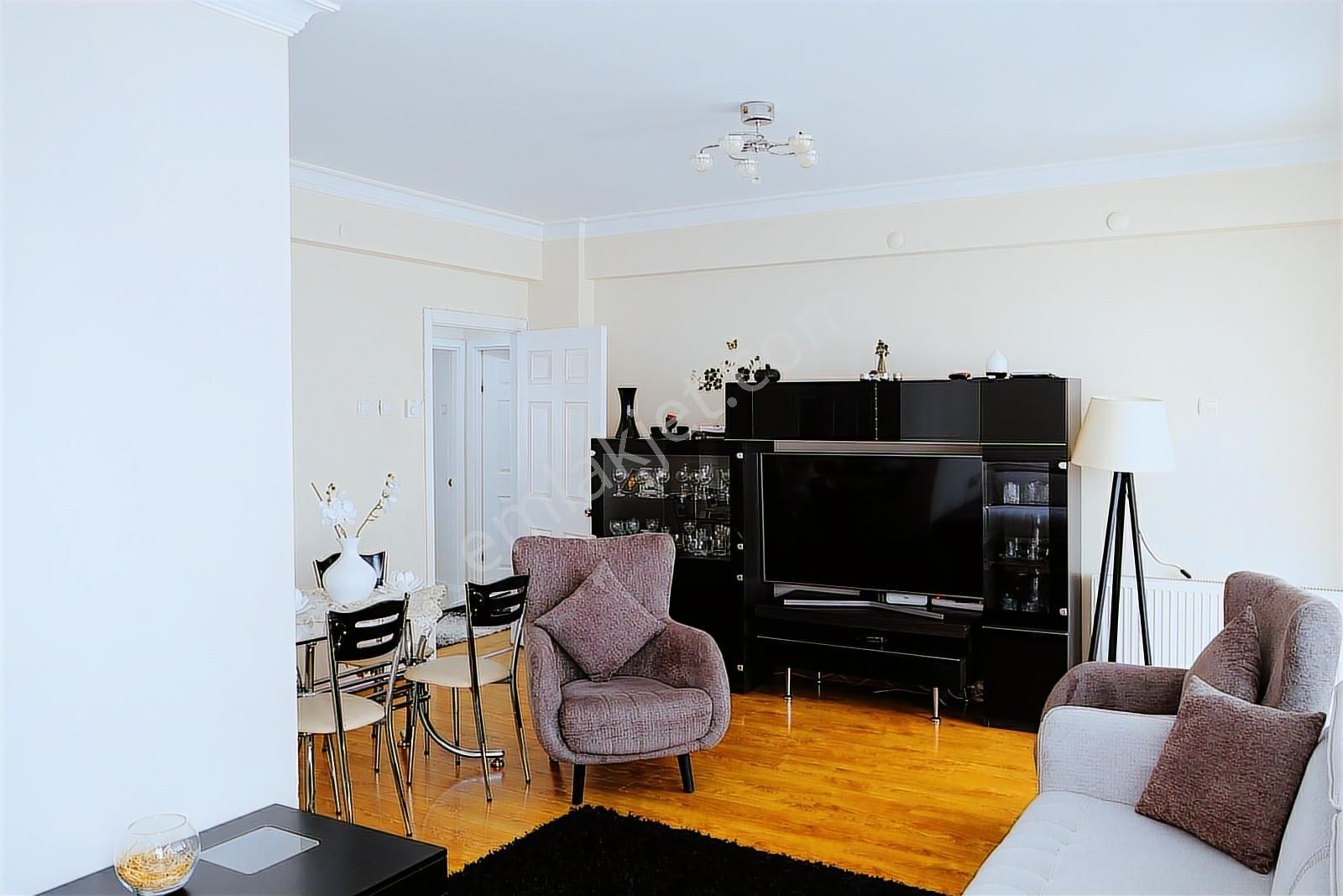 Karşıyaka Girne Caddesi 3+1 Satılık Daire - Görsel 11