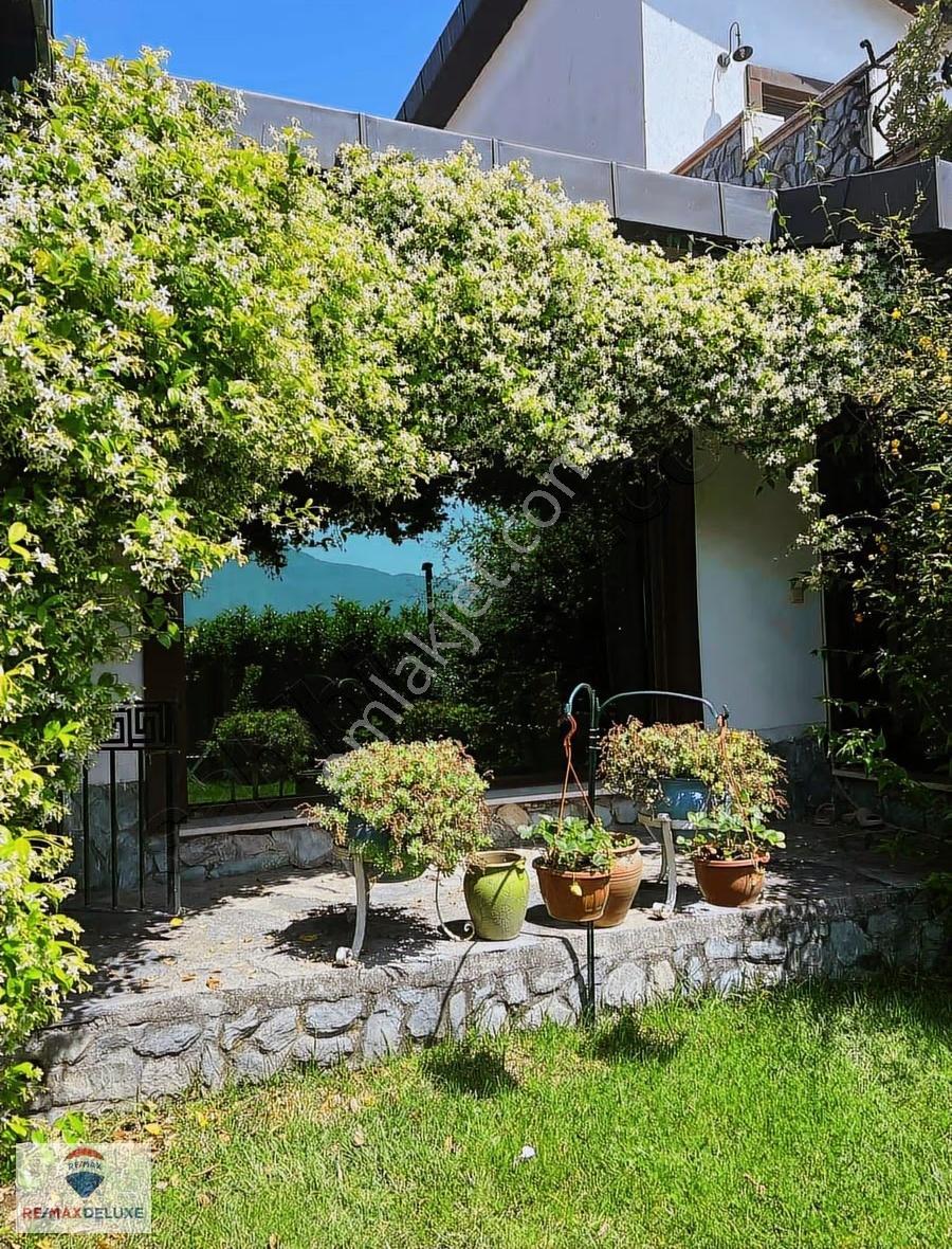 Kartepe Fsm İpekyolu Villalarında Satılık 5+1 300 M2 Lüks Vila - Görsel 16