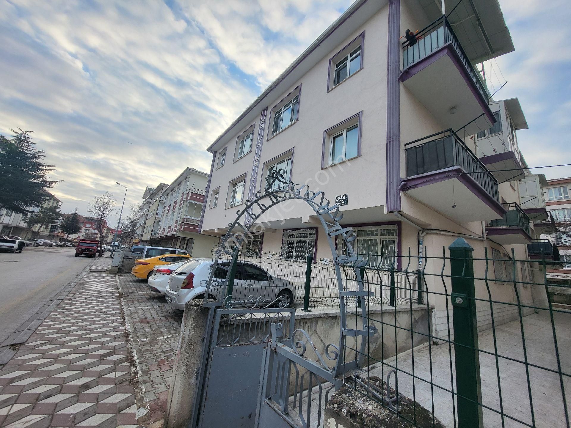Ankara Etimesgut'ta Eşyalı Kiralık 2+1 Giriş Daire - Görsel 3