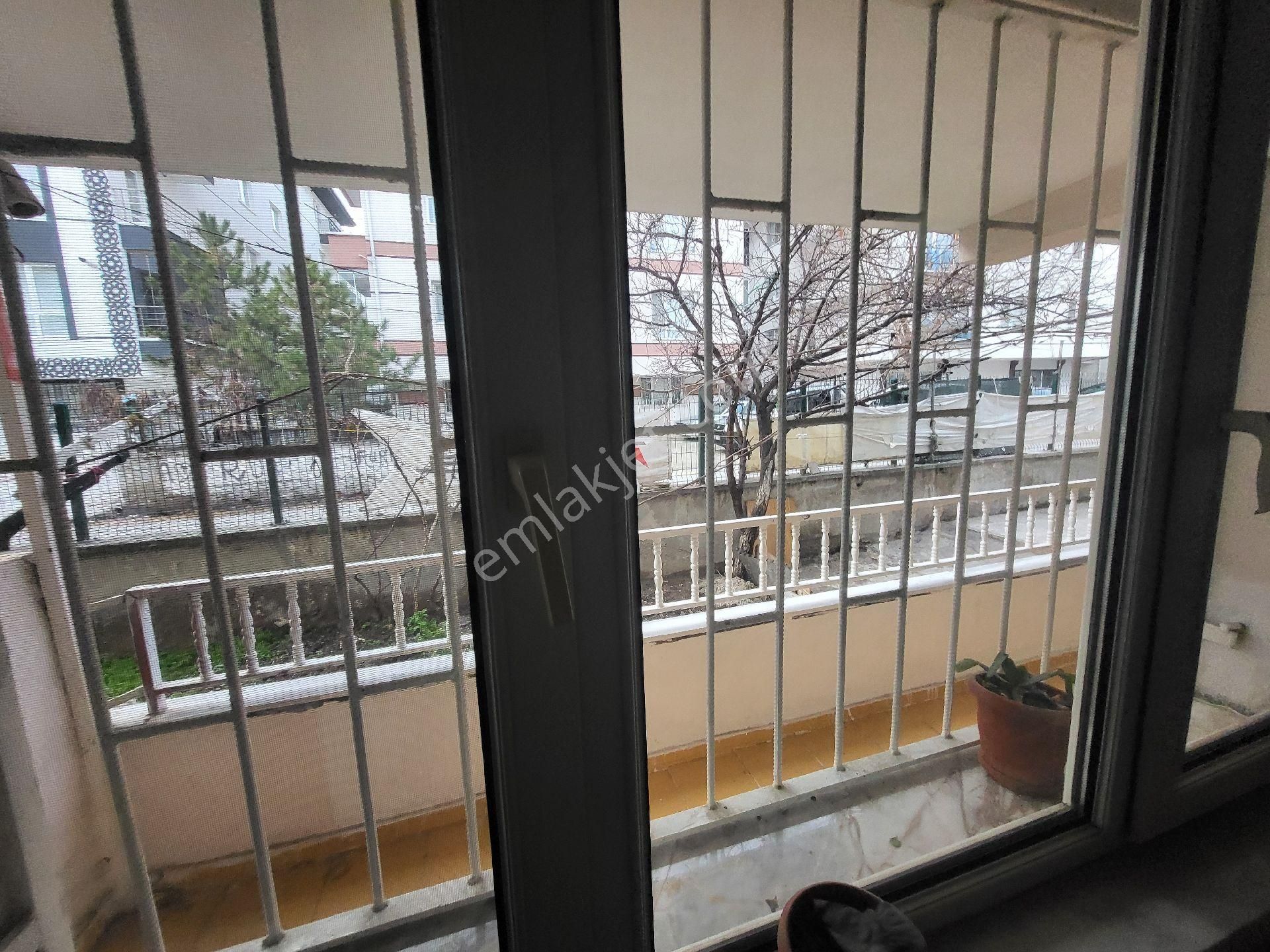 Ankara Etimesgut'ta Eşyalı Kiralık 2+1 Giriş Daire - Görsel 20