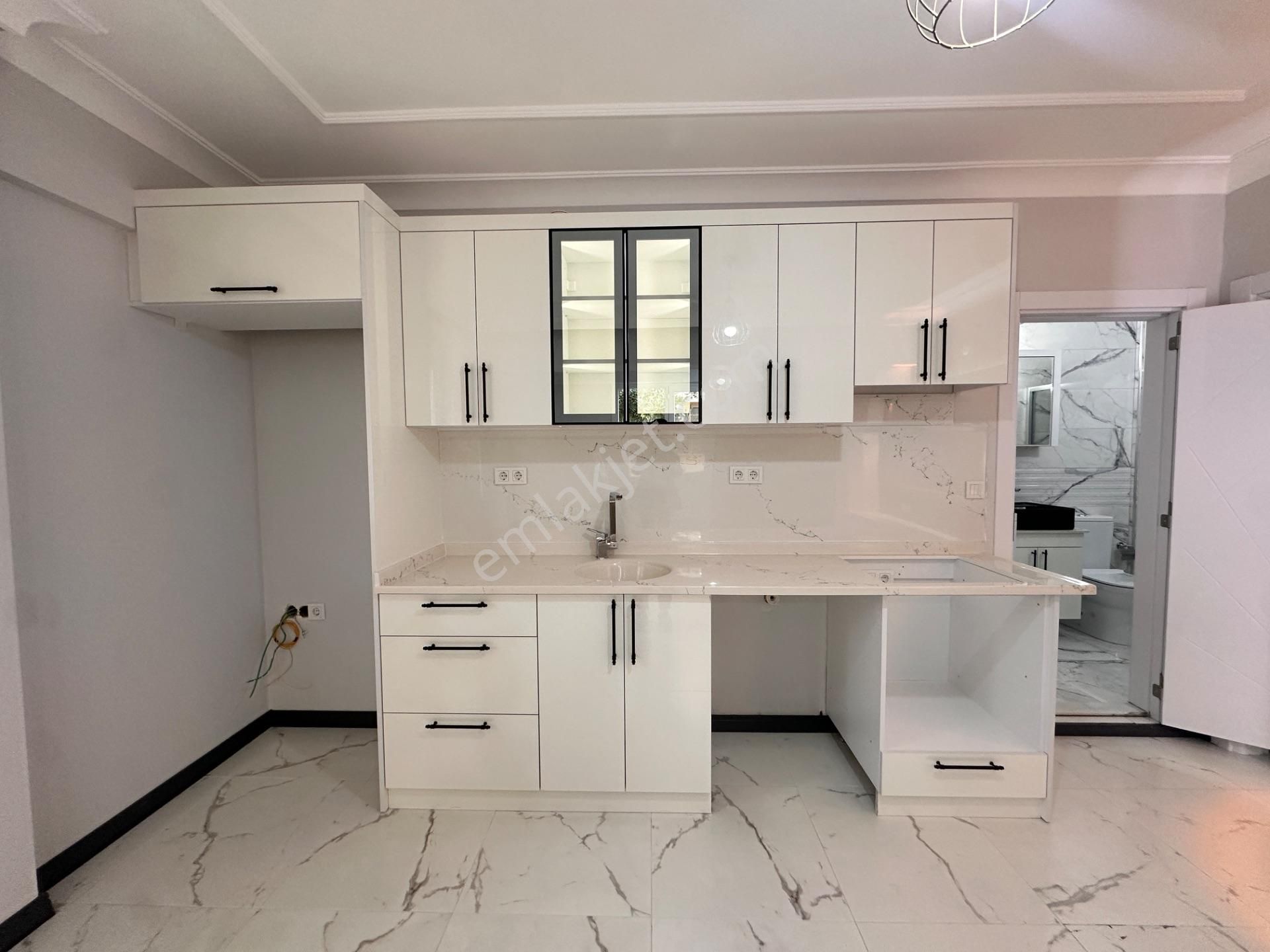 Didim Efeler'de Bağımsız Girişli 1+1 Daire - Görsel 4