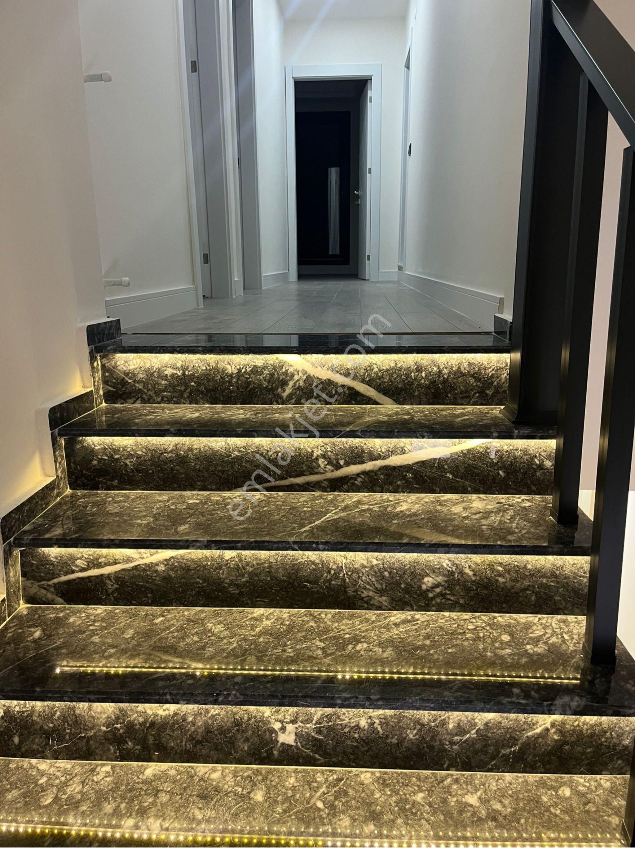 Hisar Mahallesinde Yaraşır İnşaattan Satılık Villa - Görsel 14