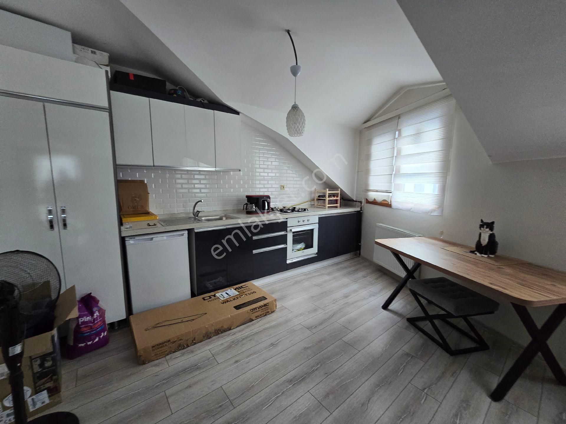 Maltepede 3+2 Geniş Satılık Daire - Görsel 12