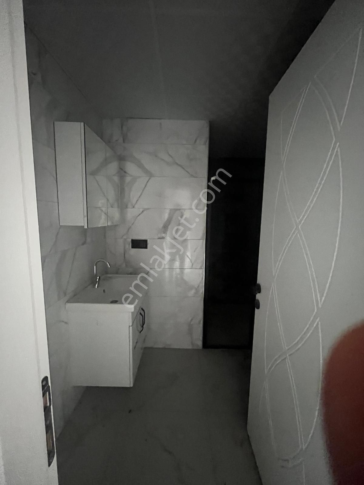 Yasin Güler Den Hamzaoğlu Mah 3+1 Dükkan Üstü Satılık Daire - Görsel 13